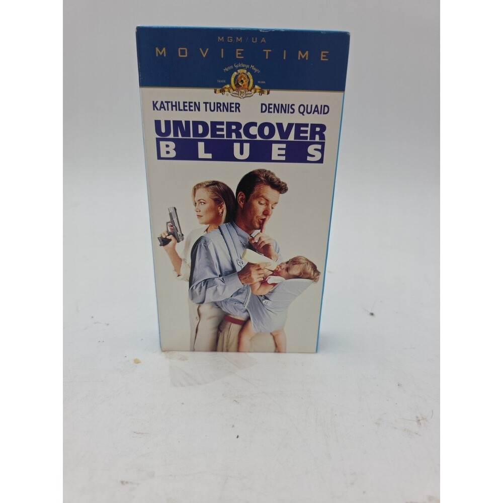Undercover Blues VHS 1993 Dennis Quaid Kathleen Turner Comedy